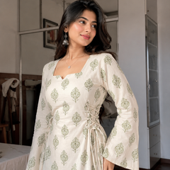 Women's Off White Rayon Cotton Short Kurti with Green Buta Print