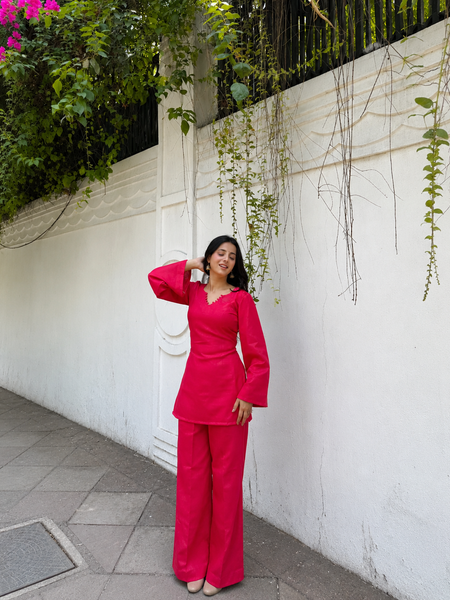Women's Crimson Red Cotton Kurta Set with Straight Pants – Sweetheart Neck